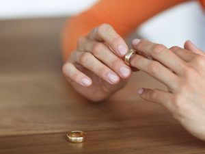 Hướng dẫn thủ tục ly hôn đơn phương năm 2021