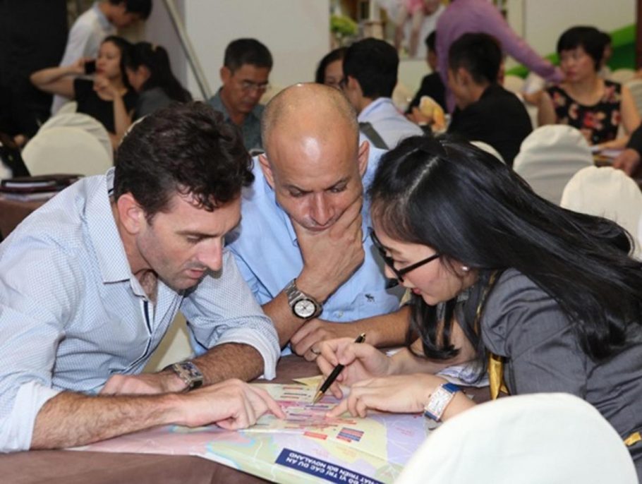 Hướng dẫn thủ tục người nước ngoài mua nhà tại Việt Nam năm 2021