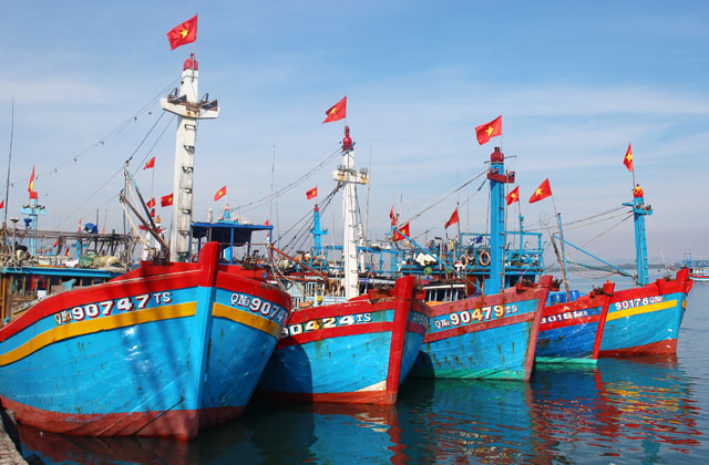 Tàu biển của doanh nghiệp Việt Nam có thể được đăng ký mang cờ quốc tịch nước ngoài không?