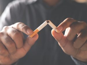 Khi hút thuốc trong học viện thì sẽ bị phạt bao nhiêu tiền?