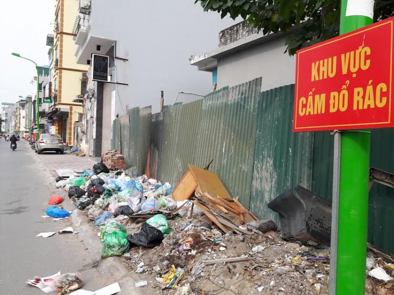 Vứt rác không đúng nơi quy định phạt bao nhiêu tiền năm 2023?